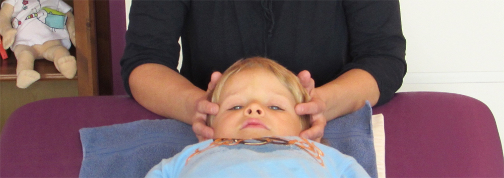 Kinderosteopathie fördert die normale Entwicklung bei Babys und Kindern